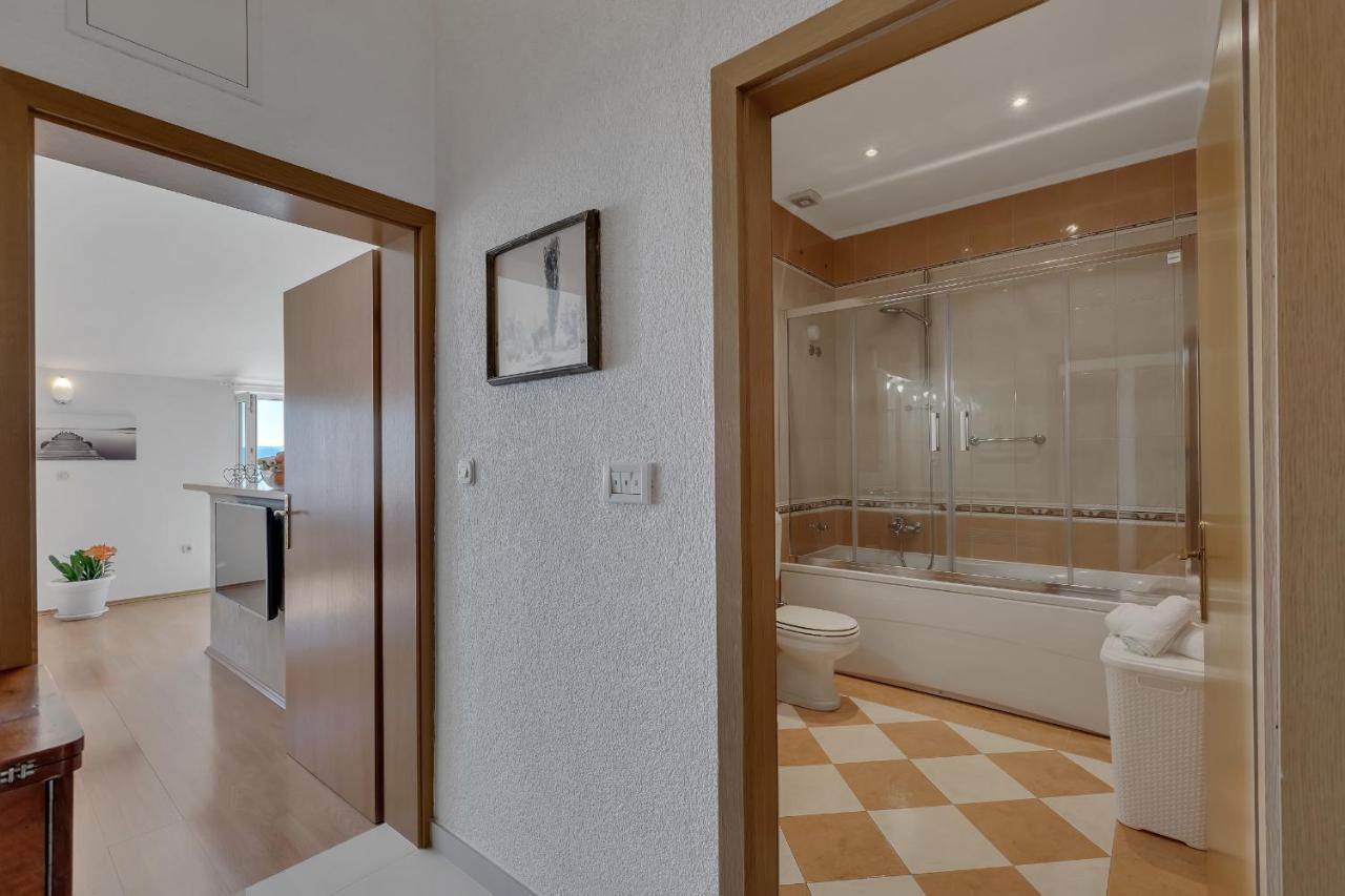 Apartman Sara Baška Voda Exteriör bild