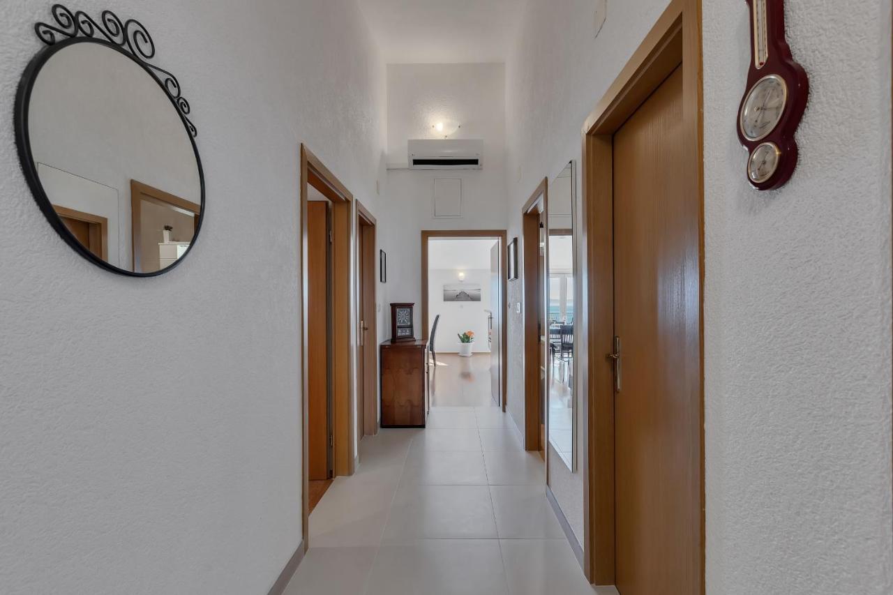 Apartman Sara Baška Voda Exteriör bild