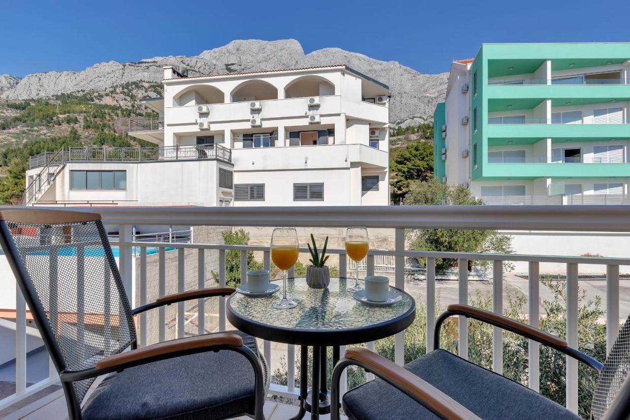 Apartman Sara Baška Voda Exteriör bild